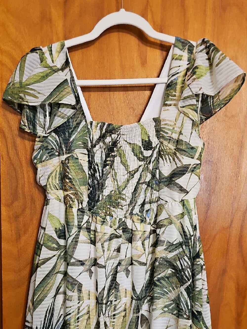 Taylor | Size 8 | Green Tropical Leaf Maxi Dress - Picture 3 of 7